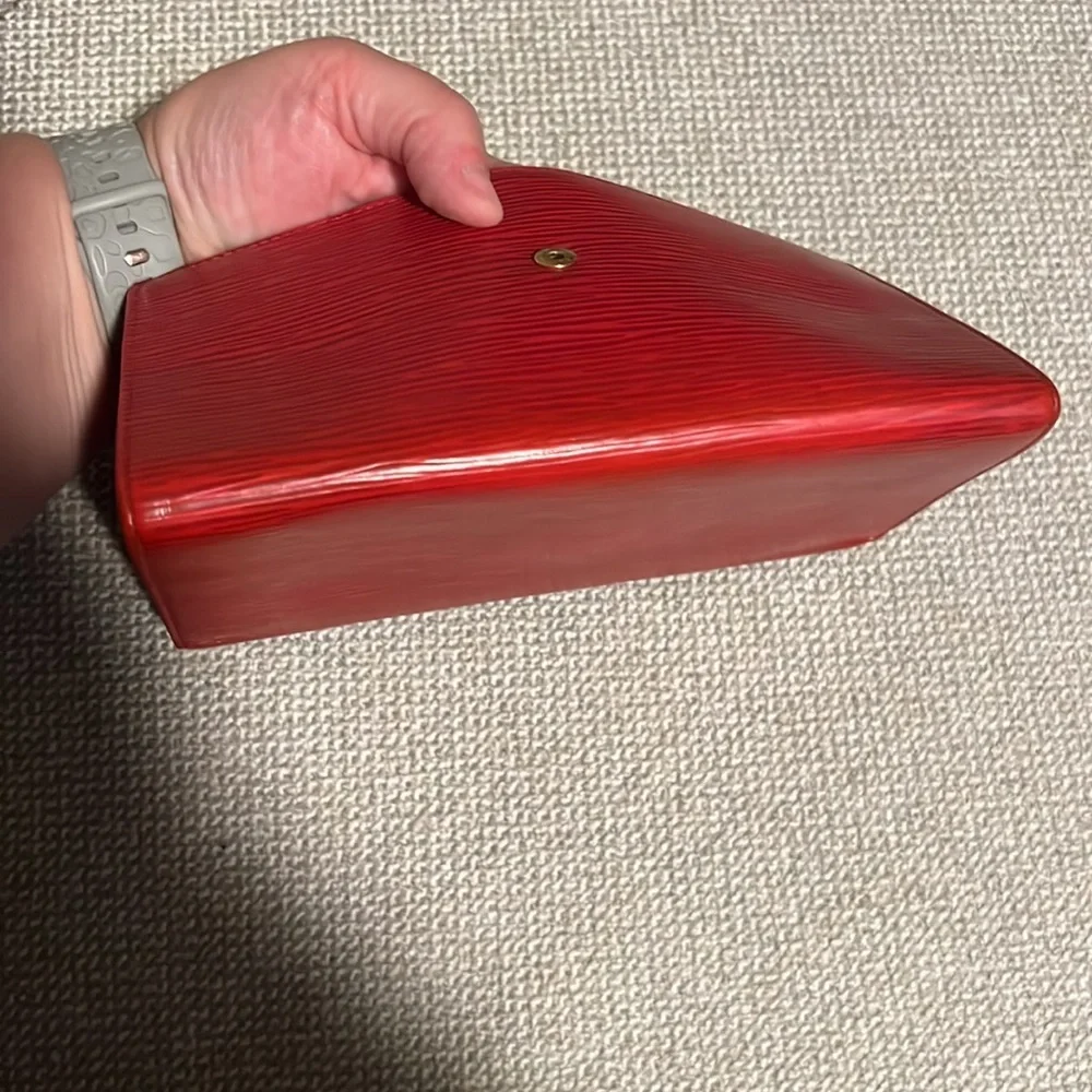 Authentic Vintage Louis Vuitton Red Epi Sarah Wallet